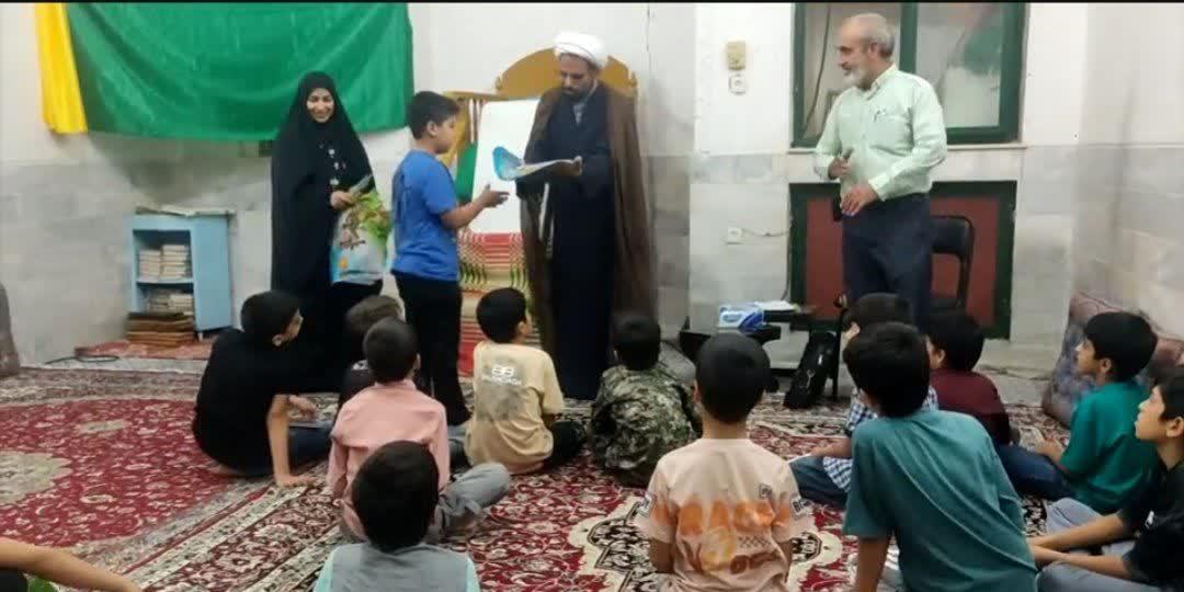 بازدید مسئول اداره تبلیغات اسلامی اردکان از کلاس آموزش قرآن کریم روستای ترک‌آباد